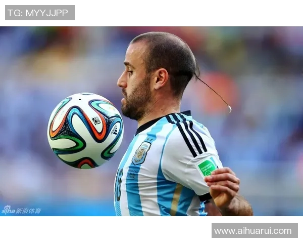 足球明星女性发型时尚潮流解析与精选图片展示