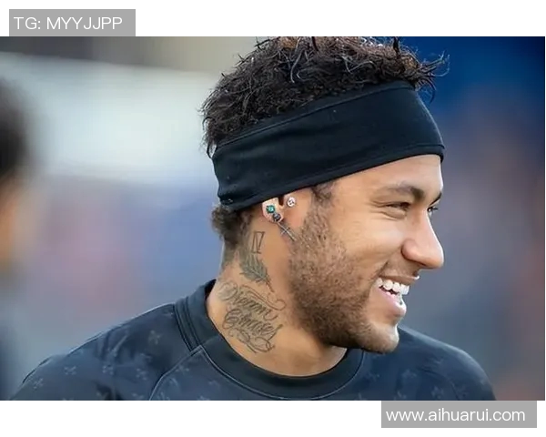 长相酷似的足球明星男神们的惊人相似之处与背后故事揭秘 长相酷似的足球明星男神们的惊人相似之处与背后故事揭秘